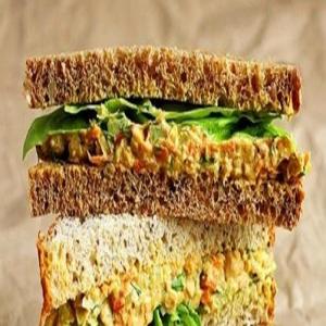 Lentil & Chickpea Salad Sandwiches_image