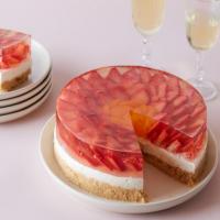 Strawberries and Wine Flower Cheesecake_image