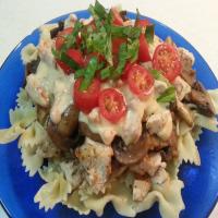 Creamy Tuscan Pasta Sauce With Chicken and Balsamic Mushrooms_image