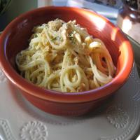 Spaghettini With Clam Sauce image