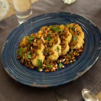 Roasted Cauliflower Steaks with Golden Raisins and Pine Nuts_image