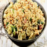 Orzo with Chicken and Artichokes_image