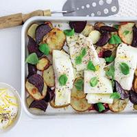 Pollock, beetroot & potato traybake with lemony crème fraîche_image