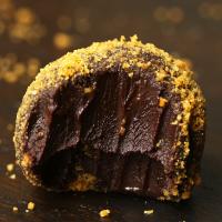 Gingerbread Chocolate Truffles Recipe by Tasty image