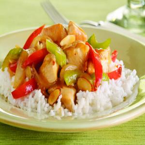 Stir-Fried Chicken and Almonds_image