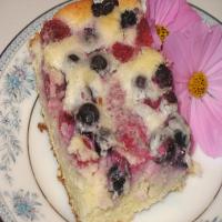 Berry Sour Cream Cake_image