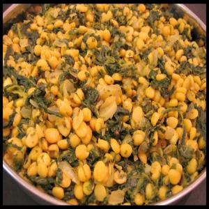 Chana Dal (Yellow Lentils) With Spinach image