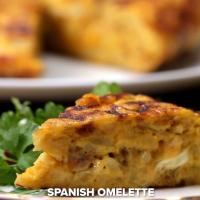 Spanish Omelet/Tortilla De Patata Recipe by Tasty image