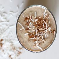 Almond and Date Smoothie with Maca_image