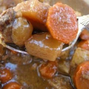 Slow Cooker Tomato-less Rustic Beef Stew Recipe - (4.8/5)_image