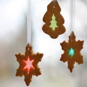 Holiday Stained Glass Molasses Cookies_image