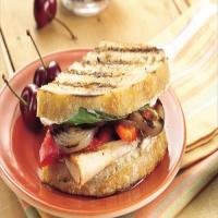 Grilled Veggie-Turkey Sandwiches_image