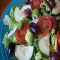 Jeanne's Tossed Salad With Italian Dressing_image