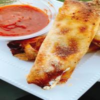 Air-Fried Pizza Egg Rolls image