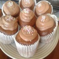 Chocolate chip muffins & cream cheese frosting_image