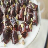 Prosciutto Bacon Wrapped Dates with Manchego Filling & Wine Glaze_image