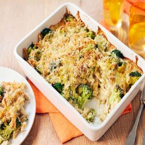 Broccoli cheese with wholemeal pasta & brown breadcrumbs_image