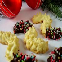 Mandelspritzgebäck (German Christmas Almond Cookies)_image