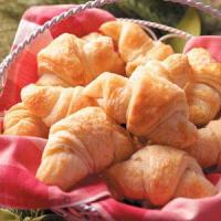 Buttery Croissants_image