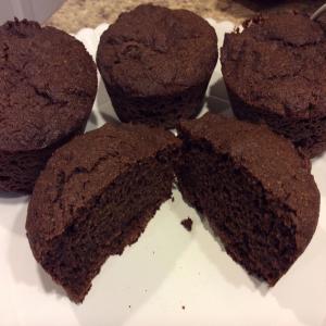 Paleo Chocolate Cupcake and Frosting_image