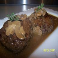 Salisbury Steak With Mushroom Gravy_image