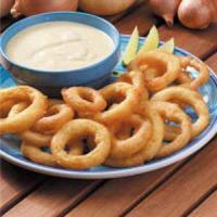 Fried Onion Rings with Lime Dipping Sauce_image