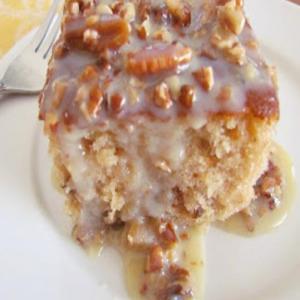 Southern Pecan Praline Cake with Butter Sauce_image