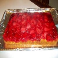 Scrumptious Strawberry Upside Down Cake_image