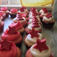 Peppermint Buttercream Frosting image