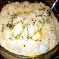 Instant Garlic Mashed Potatoes image