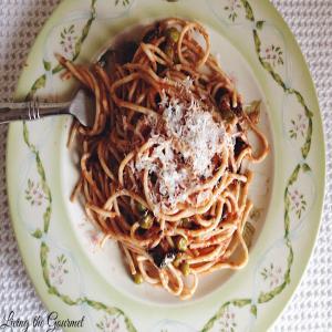 Spaghetti Sauce with Peas and Mushrooms_image