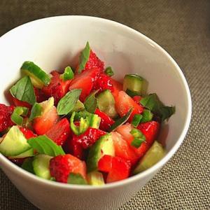 Strawberry Cucumber Salsa with Basil and Lime Recipe - (4.5/5) image