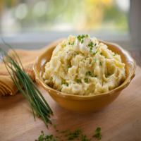 Chive and Garlic Mashed Potatoes image