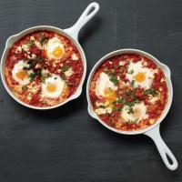 Poached Eggs in Tomato Sauce With Chickpeas and Feta_image