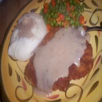 Old-Fashioned Chicken Fried Steak With Pan Gravy_image