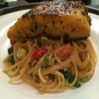 Herb Crusted Salmon with Pasta Florentine_image