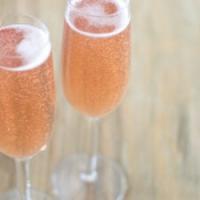 Kir Royale Champagne Cocktail_image