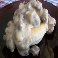 Biscuits and Rich Sausage Gravy_image