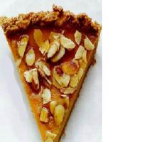 Amaretto Pumpkin Pie with Almond Praline_image