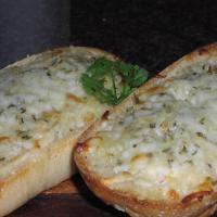 Quick & Easy Italian Cheese Bread_image