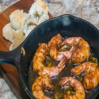 Appetizer Essentials: Pan-Fried Garlic Shrimp_image