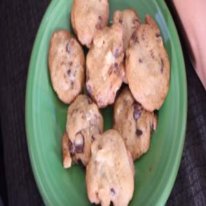 Wally Amos (Famous Amos) Perfect Chocolate Chip Macadamia Cookies Recipe - (3.7/5)_image