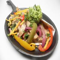 Chicken Fajitas With Colored Peppers_image