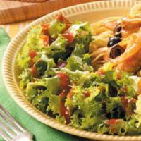 Mixed Greens with French Dressing_image