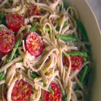 Whole-Wheat Linguine with Green Beans, Ricotta, and Lemon image
