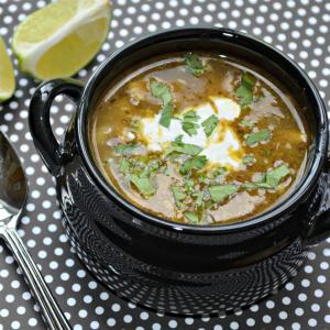Rotisserie Chicken Chili With Hominy and Chiles_image