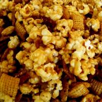 Caramel Corn Snack Mix_image