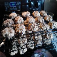 Oatmeal Craisin Chocolate Chip Cookies image