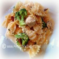Skillet Chicken with Broccoli, Ziti & Asiago Cheese Recipe - (4.5/5)_image