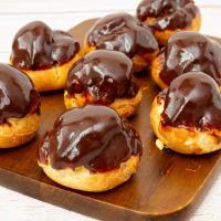 Homemade Profiteroles with Vanilla Pastry cream_image